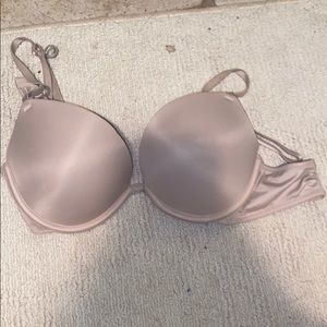 Vs bra